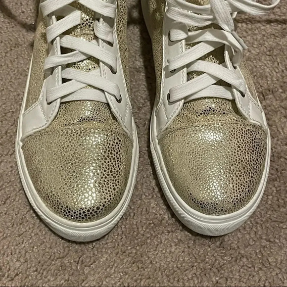 Catherine Malandrino Ankle Sneakers/Booties Lace up. Gold snakeskin. Y2K style. - Picture 11 of 13